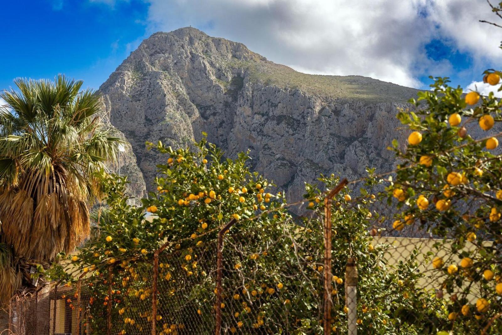 Casa Vacanze Il Faro San Vito Lo Capo-Trapani-Sicilia Ovest Holiday Home المظهر الخارجي الصورة